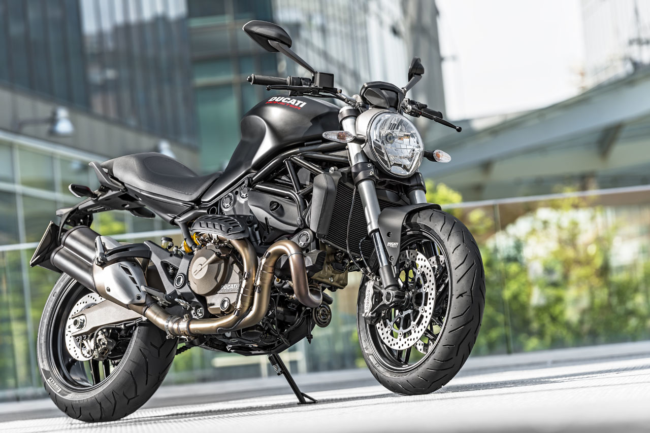 《Ducati Monster 821》怒吼小野獸 《Ducati Monster 821》怒吼小野獸