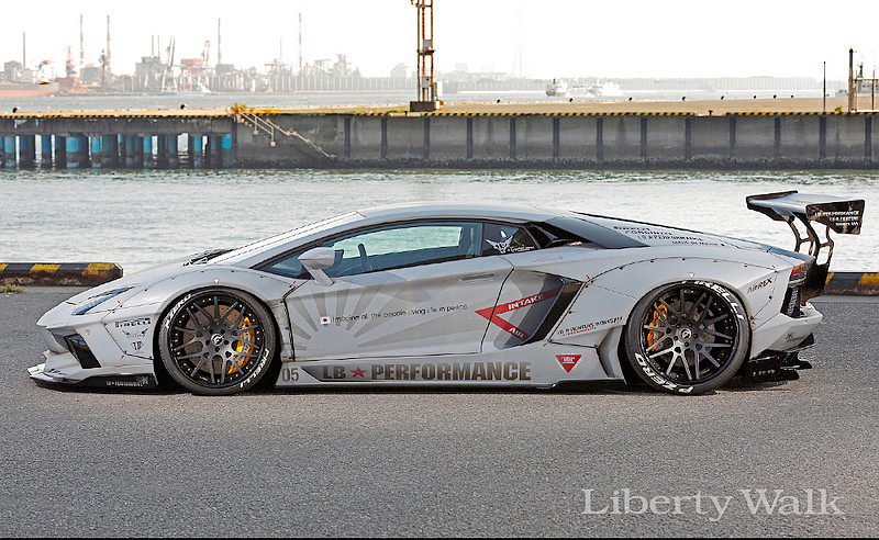 自由に歩大牛帅劲无比 《lamborghini aventador》liberty walk式样