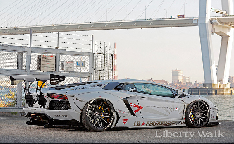 自由に歩大牛帅劲无比 《lamborghini aventador》liberty walk式样