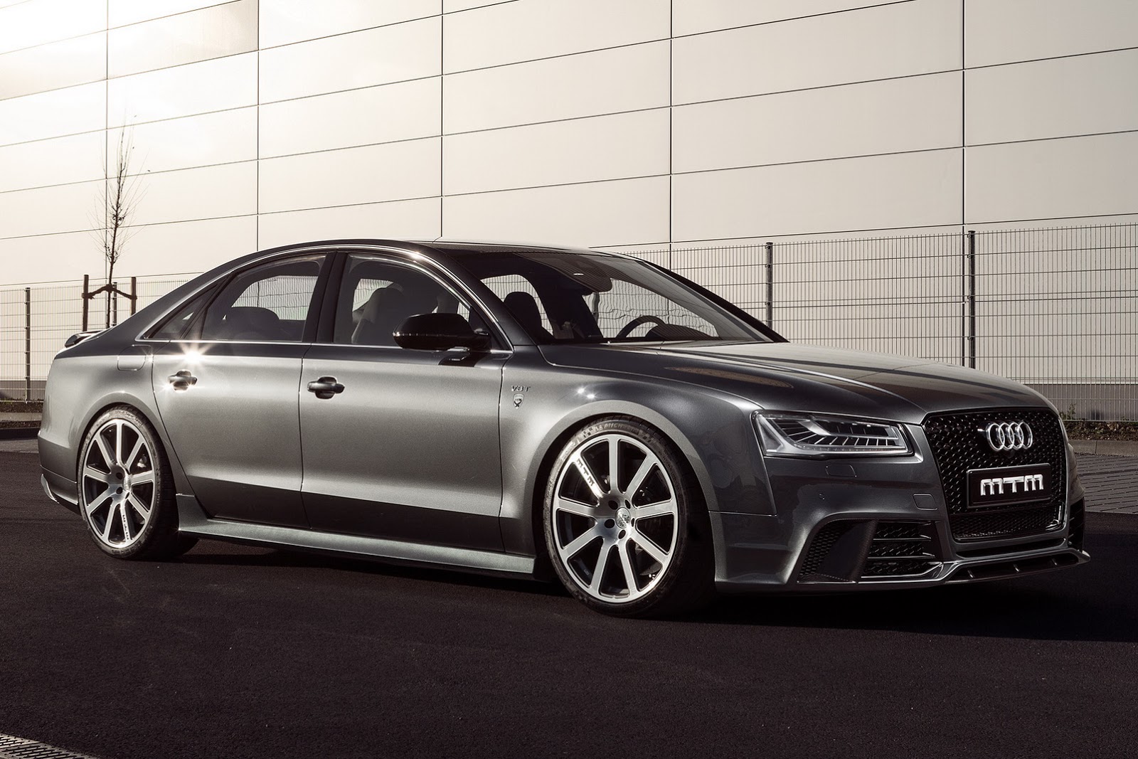 嫌《Audi S8》不夠威猛? MTM打造僅有25輛「S8 Talladega」性能型房車款 嫌《Audi S8》不夠威猛? MTM打造僅有25輛「S8 Talladega」性能型房車款