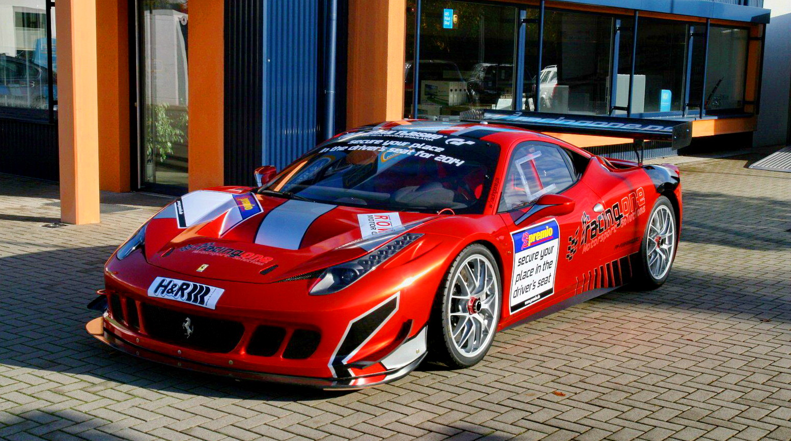 法拉利《Ferrari 458 Competition》以超跑體質為根基 Racing One打造工廠賽車式樣 法拉利《Ferrari 458 Competition》以超跑體質為根基 Racing One打造工廠賽車式樣