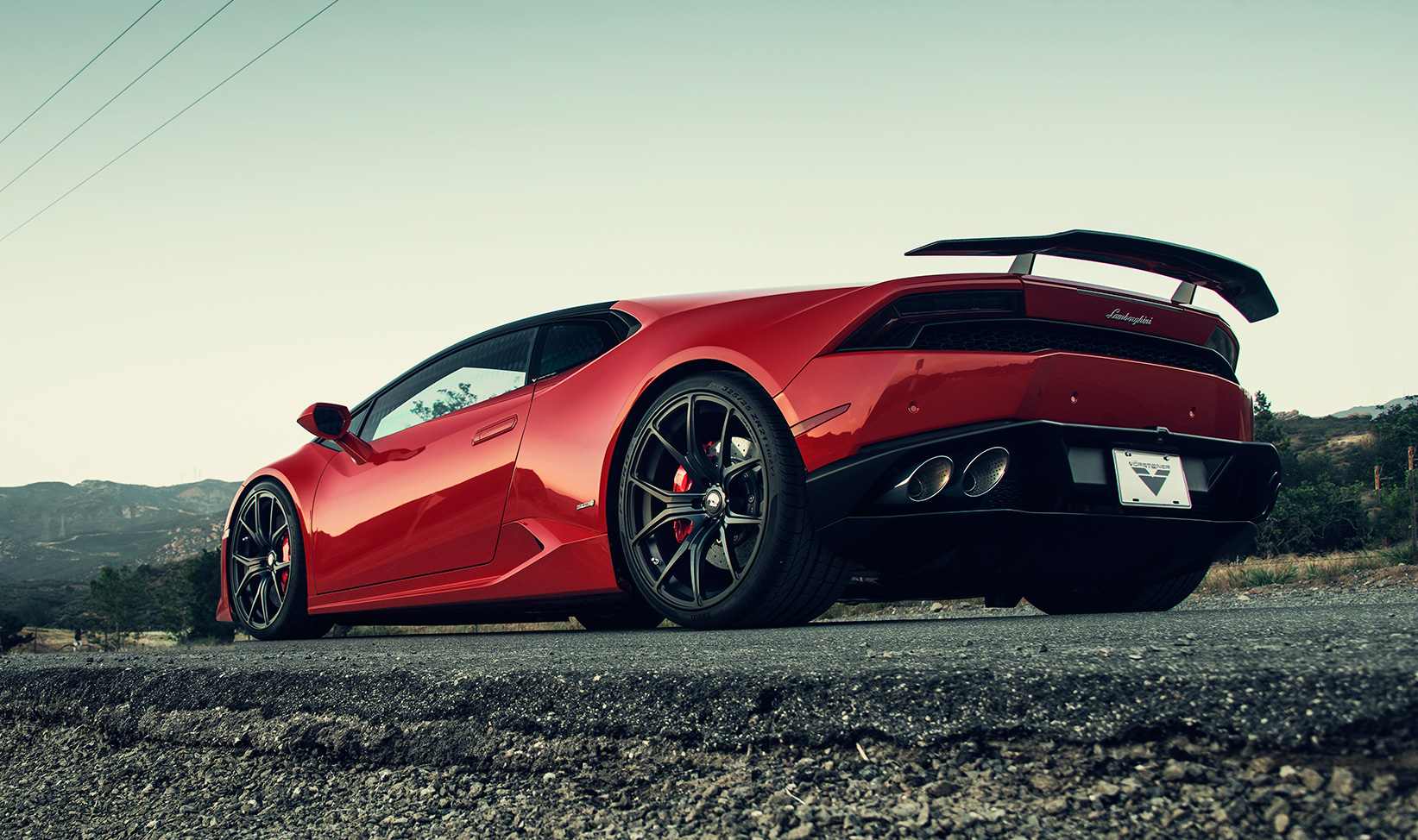 藍寶基尼《Lamborghini Huracán》絕配之作 Vorsteiner打造專屬翅膀 藍寶基尼《Lamborghini Huracán》絕配之作 Vorsteiner打造專屬翅膀