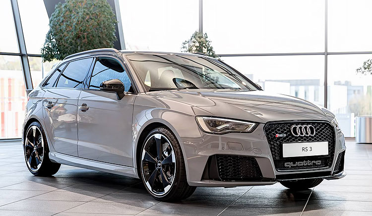 奧迪《Audi RS 3 Sportback Nardo Gray》客製化服務冷冽靚裝上身 奧迪《Audi RS 3 Sportback Nardo Gray》客製化服務冷冽靚裝上身