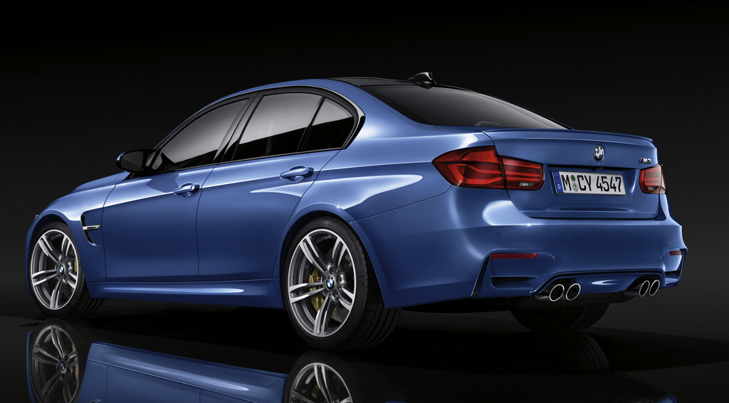 寶馬《BMW M3》小改款車型連袂登場 升級新造型LED尾燈更顯威風! 寶馬《BMW M3》小改款車型連袂登場 升級新造型LED尾燈更顯威風!
