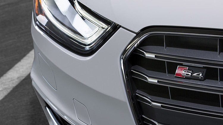 3.0 V6渦輪增壓爆發354匹馬力 新世代奧迪《Audi S4》預約法蘭克福車展登場? 3.0 V6渦輪增壓爆發354匹馬力 新世代奧迪《Audi S4》預約法蘭克福車展登場?