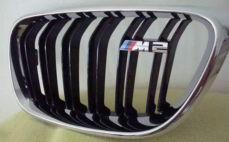 新車還沒問世零件已開始網拍 寶馬《BMW M2》水箱護罩ebay就買的到!? 新車還沒問世零件已開始網拍 寶馬《BMW M2》水箱護罩ebay就買的到!?