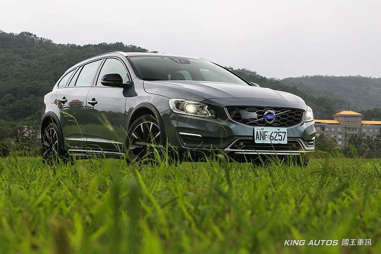 視覺系跨界─《Volvo V60 Cross Country D4》試駕報導 視覺系跨界─《Volvo V60 Cross Country D4》試駕報導