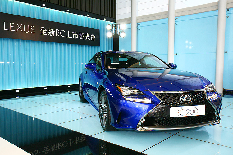 車系全員到齊!《Lexus RC 200t / RC 300h》239萬元起搶攻豪華轎跑市場 車系全員到齊!《Lexus RC 200t / RC 300h》239萬元起搶攻豪華轎跑市場