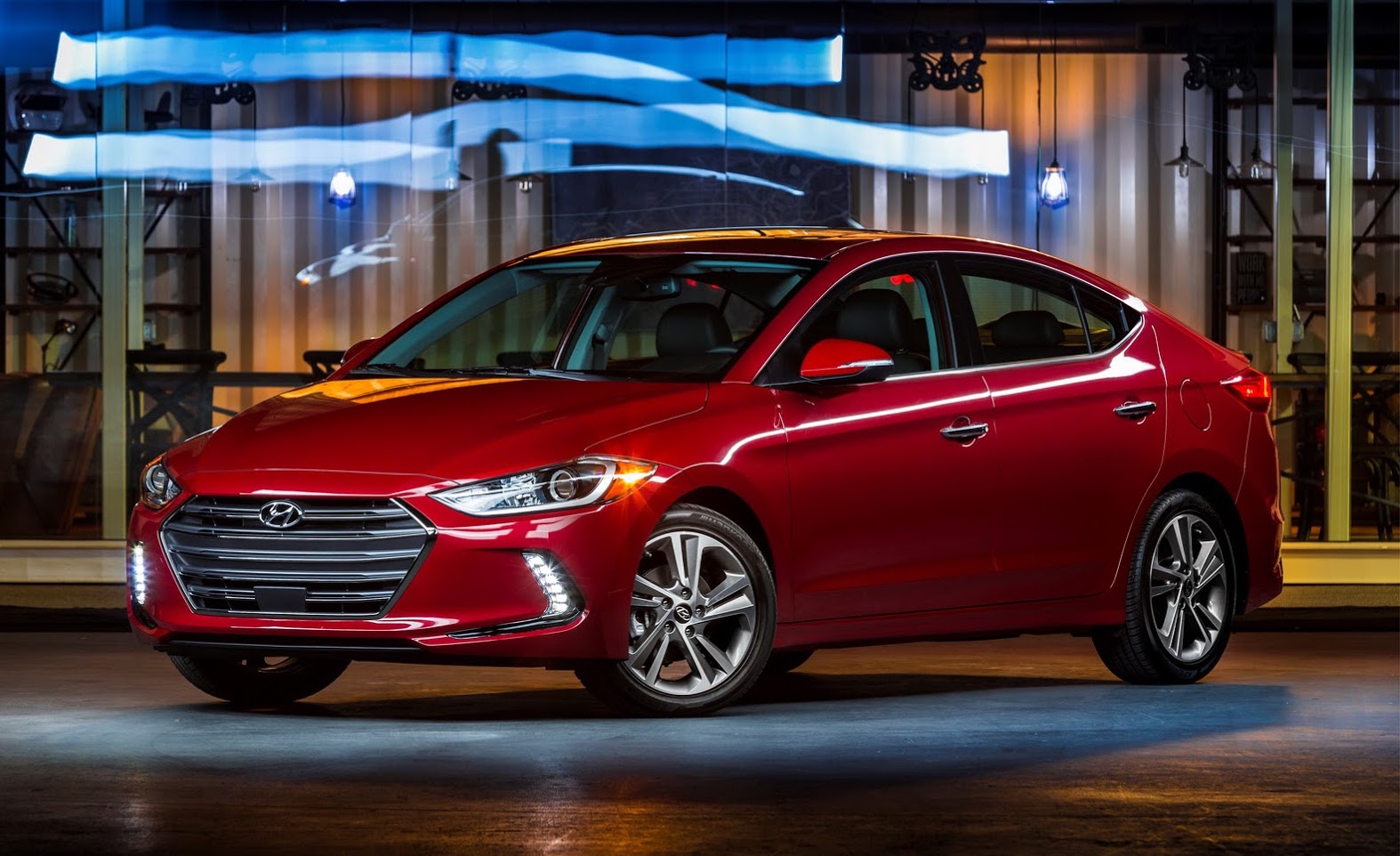 追加1.4升渦輪引擎 現代《Hyundai Elantra》全新大改款車型北美跟進發表 追加1.4升渦輪引擎 現代《Hyundai Elantra》全新大改款車型北美跟進發表