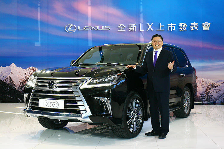 「大」有看頭!全新《Lexus LX 570》引領揭示東南亞最大Lexus旗艦中心 「大」有看頭!全新《Lexus LX 570》引領揭示東南亞最大Lexus旗艦中心