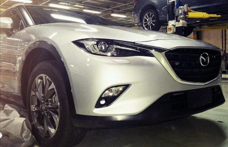 跨界跑旅新成員 馬自達《Mazda CX-4》量產版曝光? 跨界跑旅新成員 馬自達《Mazda CX-4》量產版曝光?