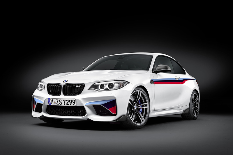 展現輕量化競技風格 《BMW M2》M Performance套件搶眼登場 展現輕量化競技風格 《BMW M2》M Performance套件搶眼登場