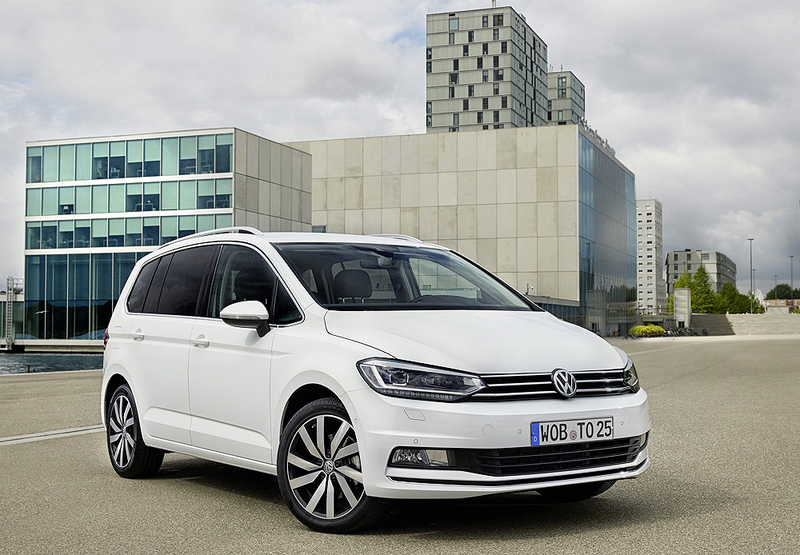 Touran全新車型追加 福斯《Volkswagen》四月份全車系優惠持續中 Touran全新車型追加 福斯《Volkswagen》四月份全車系優惠持續中