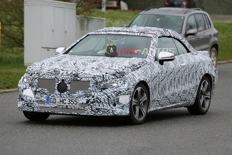 預估2017年問世 大改款《Mercedes-Benz E-Class Cabriolet》偽裝車現蹤 預估2017年問世 大改款《Mercedes-Benz E-Class Cabriolet》偽裝車現蹤