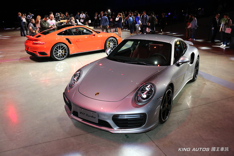排氣量縮減動力不減 小改《Porsche 911》538萬元登臺開賣 排氣量縮減動力不減 小改《Porsche 911》538萬元登臺開賣