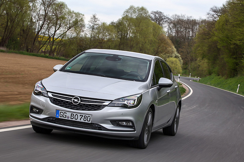 1.6升雙渦輪柴油動力進駐 《Opel Astra》更勁也更省! 1.6升雙渦輪柴油動力進駐 《Opel Astra》更勁也更省!