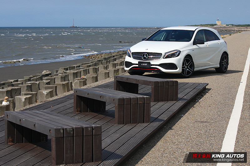 少量珍惜的美好 ─ 賓士《Mercedes-Benz A 250 Sport 6MT》暢快試駕 少量珍惜的美好 ─ 賓士《Mercedes-Benz A 250 Sport 6MT》暢快試駕