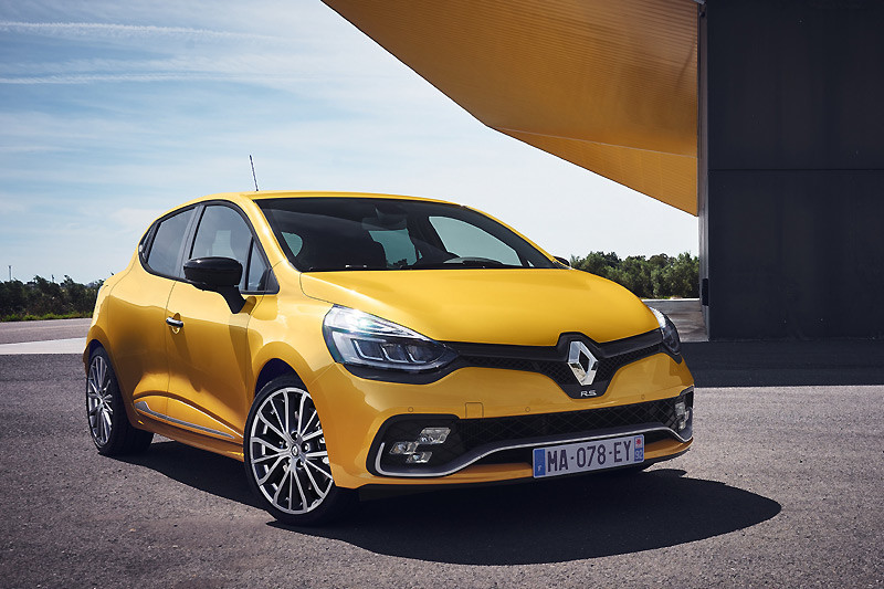 三種底盤設定選擇 小改款《Renault Clio R.S.》追加亮相 三種底盤設定選擇 小改款《Renault Clio R.S.》追加亮相