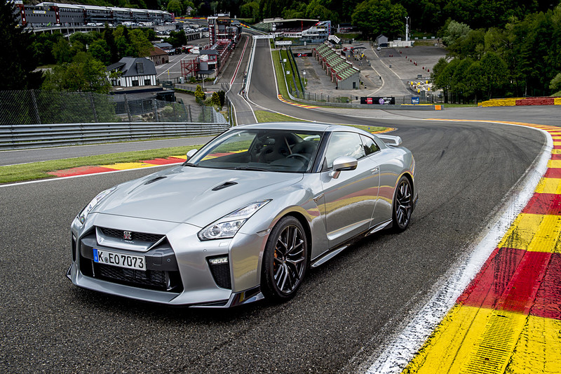 最大馬力上看565hp 2017年式《Nissan GT-R》660萬起預售開跑 最大馬力上看565hp 2017年式《Nissan GT-R》660萬起預售開跑