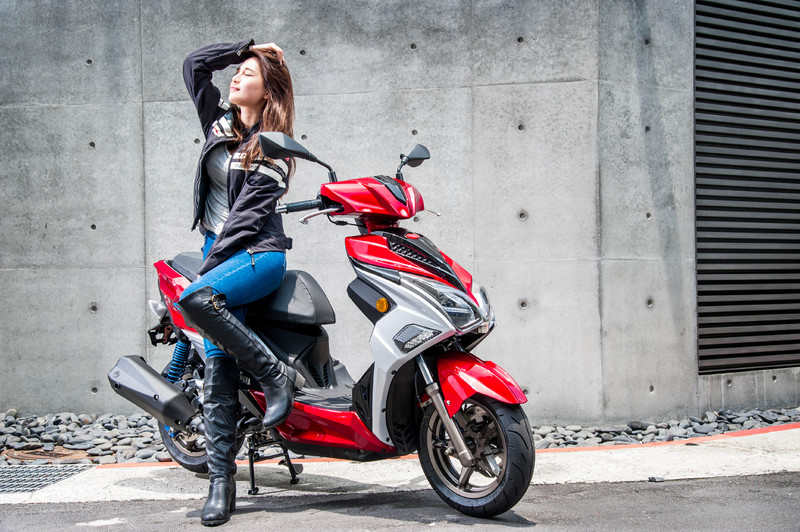 時尚性能美學 《PGO Alpha MAX 125》侵略登場 時尚性能美學 《PGO Alpha MAX 125》侵略登場