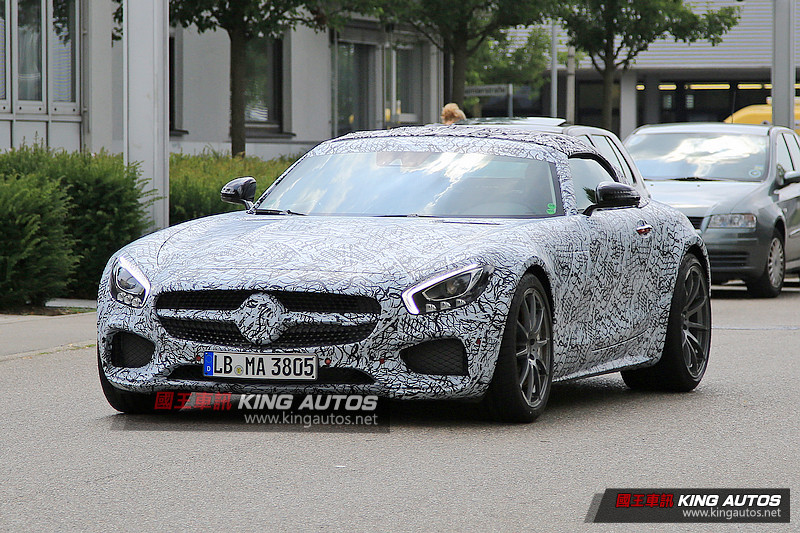 上空馳騁御風快感 《Mercedes-AMG GT C Roadster》偽裝樣貌現身 上空馳騁御風快感 《Mercedes-AMG GT C Roadster》偽裝樣貌現身