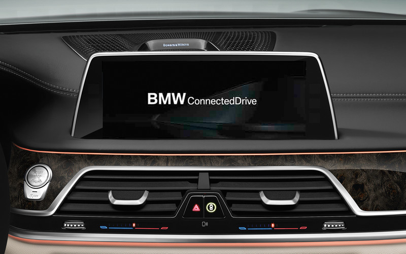 升級iDrive 5.0介面、智能遠端遙控功能 《BMW》公佈2017年式車型售價與新增配備 升級iDrive 5.0介面、智能遠端遙控功能 《BMW》公佈2017年式車型售價與新增配備