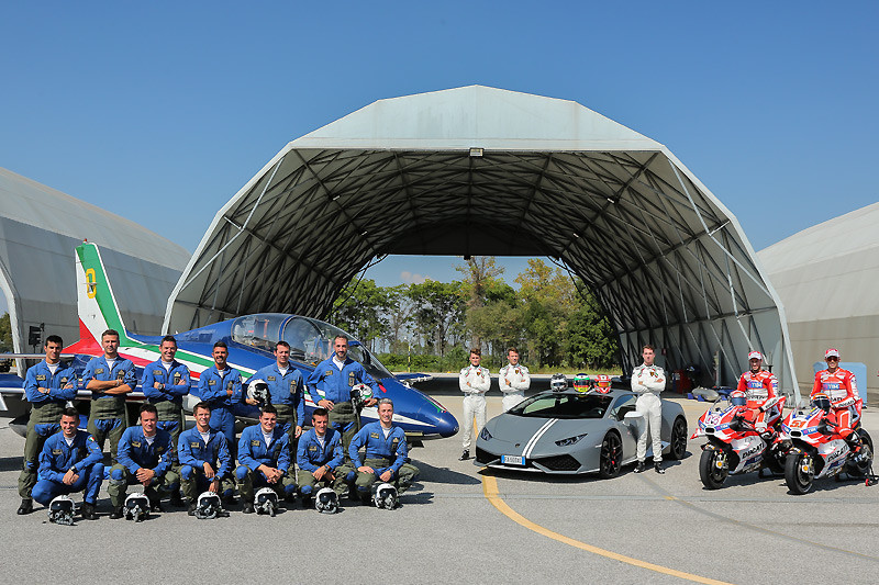 《Lamborghini》、《Ducati》與義大利空軍共同投入Passioni Tricolori節慶活動 《Lamborghini》、《Ducati》與義大利空軍共同投入Passioni Tricolori節慶活動