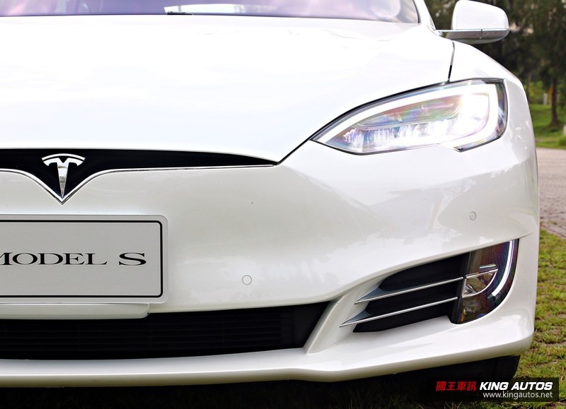 Elon Musk推特再爆料 預告《Tesla》將於10/17發表「意想不到」的最新作品 Elon Musk推特再爆料 預告《Tesla》將於10/17發表「意想不到」的最新作品