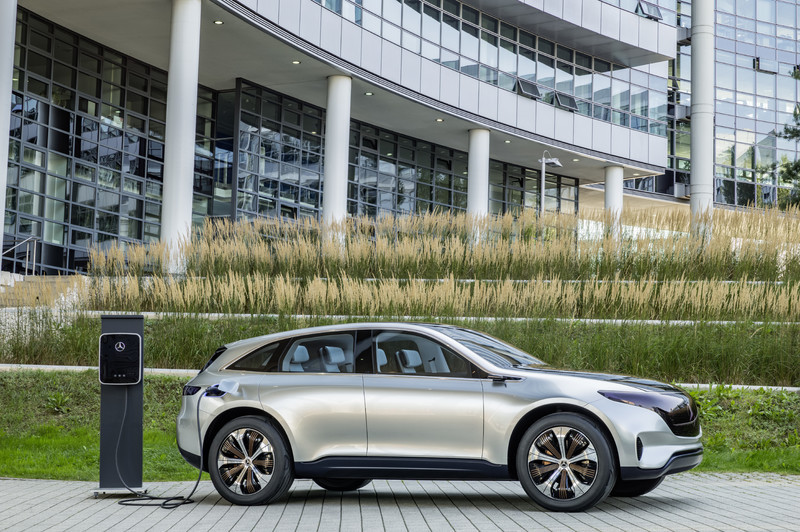 全力投入電動車市場 《Mercedes-Benz》鋰電池工廠正式動工