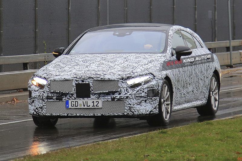 推估2018年現身發表 《Mercedes-Benz CLS》後繼偽裝測試車曝光 推估2018年現身發表 《Mercedes-Benz CLS》後繼偽裝測試車曝光