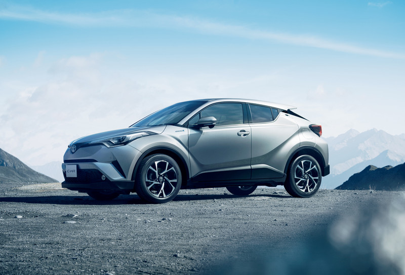 月販目標6,000輛《Toyota C-HR》日本正式發表 月販目標6,000輛《Toyota C-HR》日本正式發表
