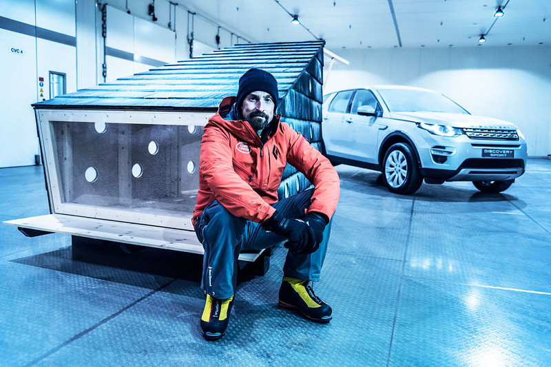 送禮途中歇歇腳 《Land Rover》為聖誕老人打造專屬聖誕小屋 送禮途中歇歇腳 《Land Rover》為聖誕老人打造專屬聖誕小屋