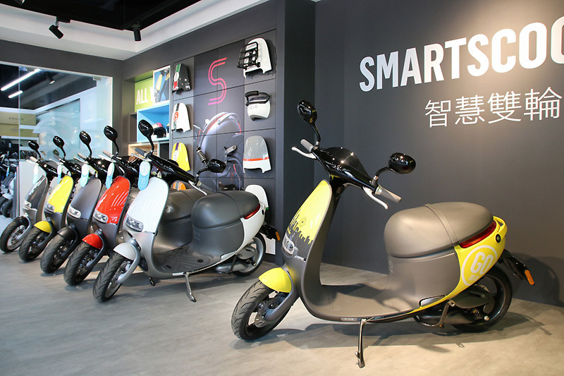 《Gogoro》高雄門市正式開幕 高屏將再增45座電池交換站 《Gogoro》高雄門市正式開幕 高屏將再增45座電池交換站