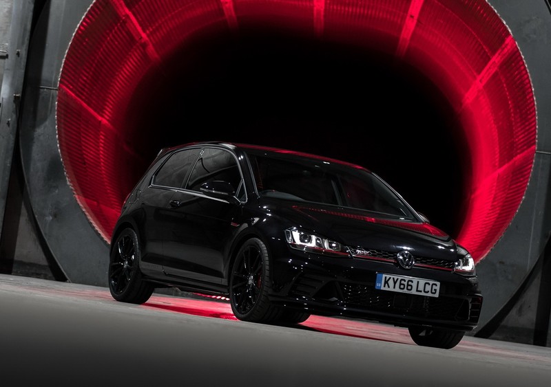 限量40部暗黑版英國專屬 《Volkswagen Golf GTI Clubsport Edition 40》 限量40部暗黑版英國專屬 《Volkswagen Golf GTI Clubsport Edition 40》