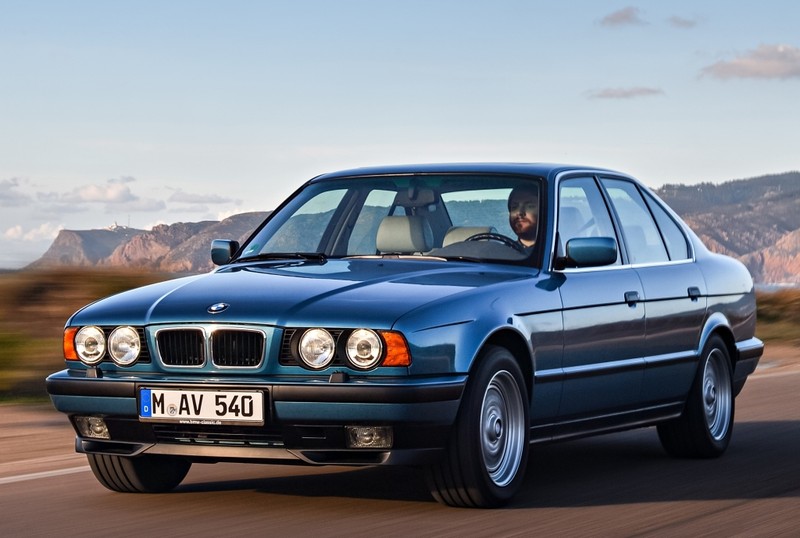 Bmw 5 Series 歷史回顧邁向豪華大車格的 4 世代 國王車訊kingautos Bmw 5 Series 歷史回顧邁向豪華大車格的 4 世代 國王車訊kingautos