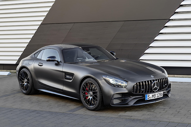《Mercedes-AMG GT C Coupé》領銜主演 小改AMG GT家族連袂現身北美車展 《Mercedes-AMG GT C Coupé》領銜主演 小改AMG GT家族連袂現身北美車展
