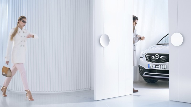 帥氣露臉《Opel Crossland X》預告2017年1月18日現身 帥氣露臉《Opel Crossland X》預告2017年1月18日現身