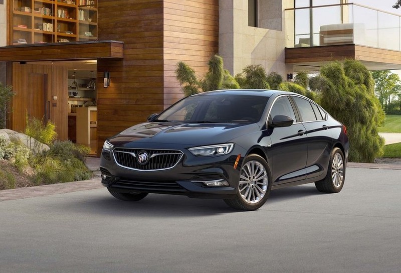 北美雙生車總算登場 《Buick Regal Sportback/Regal TourX》預告紐約車展 北美雙生車總算登場 《Buick Regal Sportback/Regal TourX》預告紐約車展
