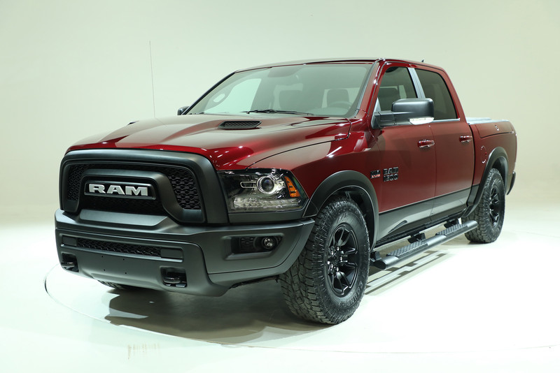 2017年式《Ram 1500 Rebel》全新Delmonico Red塗裝上身 2017年式《Ram 1500 Rebel》全新Delmonico Red塗裝上身