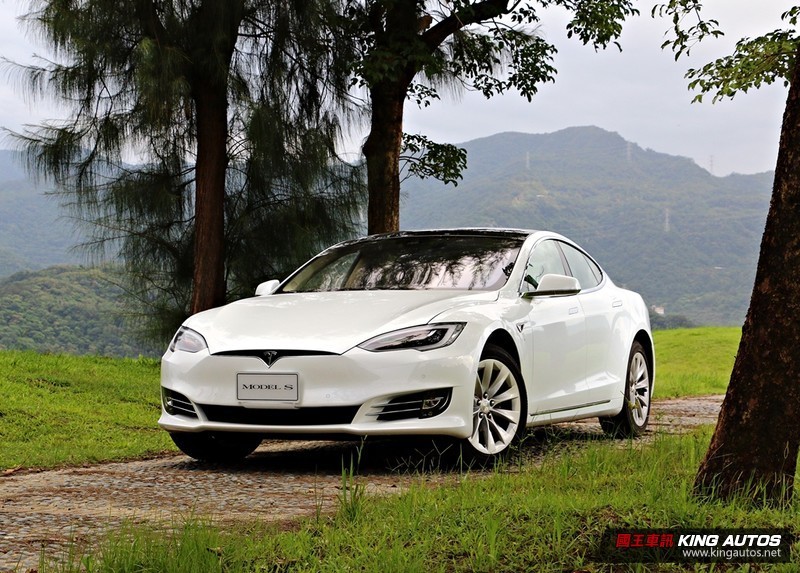大幅降價再加配備 特斯拉《Tesla Model S 75》新入門車型報價新臺幣286.7萬起跳 大幅降價再加配備 特斯拉《Tesla Model S 75》新入門車型報價新臺幣286.7萬起跳