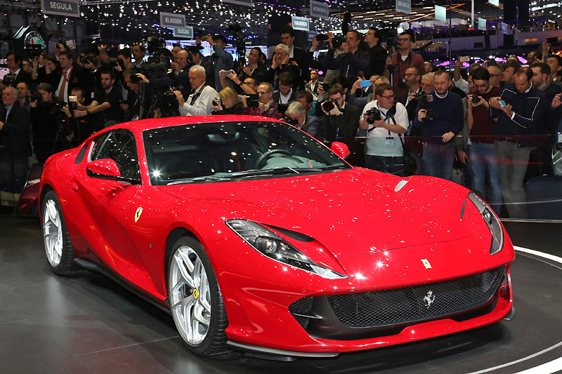 倚重V12專屬形象 《Ferrari》將藉以大排量及限量車款強化收益 倚重V12專屬形象 《Ferrari》將藉以大排量及限量車款強化收益
