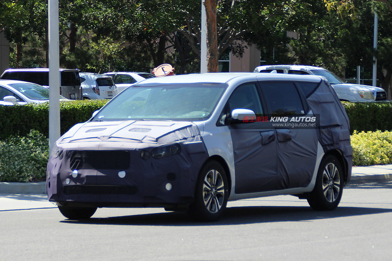 小改《Kia Grand Carnival》有望2018年發表 森那美起亞抱持高度興趣 小改《Kia Grand Carnival》有望2018年發表 森那美起亞抱持高度興趣