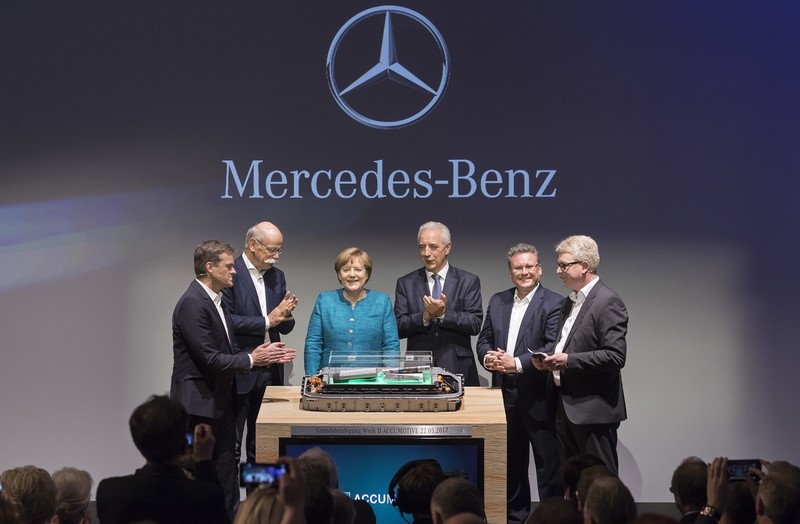 戴姆勒集團《Daimler》投資5億歐元 於德國柏林建立全新電池工廠 戴姆勒集團《Daimler》投資5億歐元 於德國柏林建立全新電池工廠