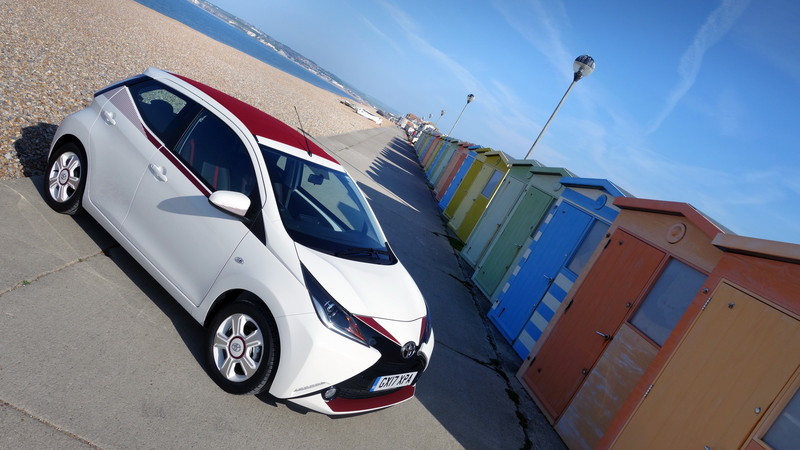 《Toyota Aygo x-claim》英國限量迎夏日 《Toyota Aygo x-claim》英國限量迎夏日