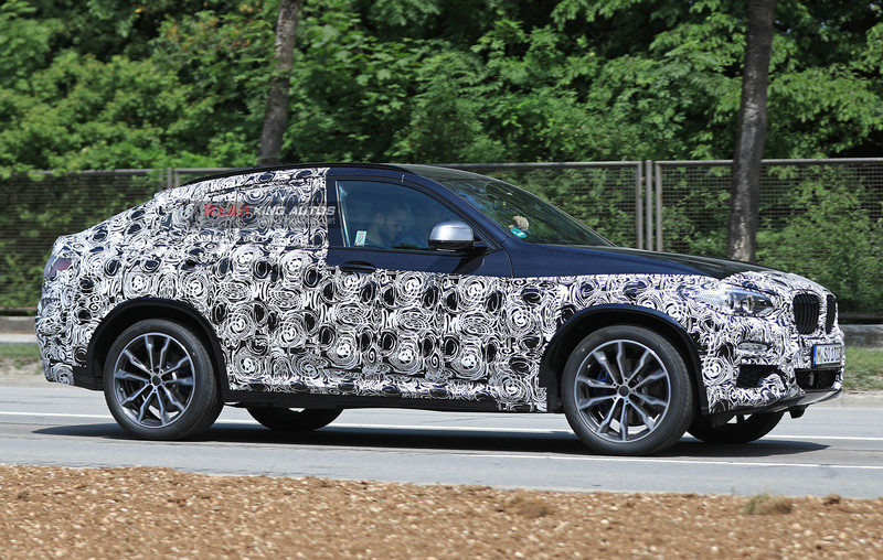 新世代《BMW X3 & X4》輕偽裝同場現身 《X3》最快下個月發表 新世代《BMW X3 & X4》輕偽裝同場現身 《X3》最快下個月發表