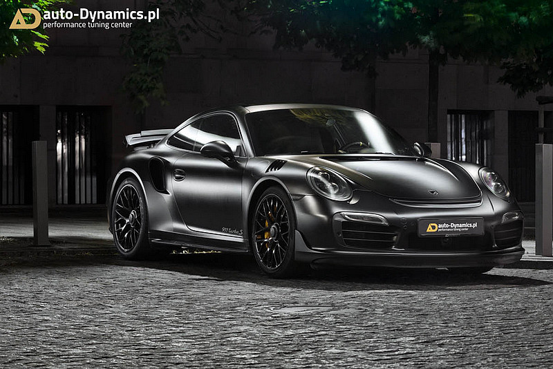 打造暗黑騎士風格 auto-Dynamics操刀《Porsche 911 Turbo S》釋放700hp豪力 打造暗黑騎士風格 auto-Dynamics操刀《Porsche 911 Turbo S》釋放700hp豪力
