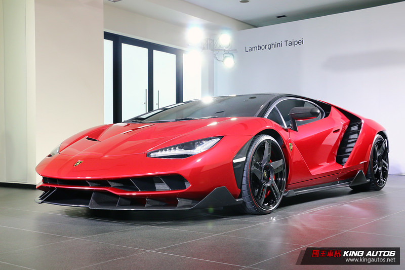 全球20分之1的億元瑰寶 《Lamborghini Centenario》抵臺亮相 全球20分之1的億元瑰寶 《Lamborghini Centenario》抵臺亮相