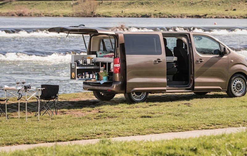 輕鬆帶全家去露營 《Toyota Proace Camper》露營野活套件升級 輕鬆帶全家去露營 《Toyota Proace Camper》露營野活套件升級