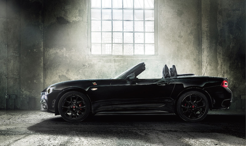《Abarth 124 Spider 1 Year Anniversary》日本限量慶周年 《Abarth 124 Spider 1 Year Anniversary》日本限量慶周年