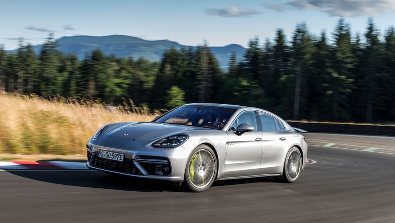效率考量 《Porsche》不會為旗下Hybrid車型配備手排變速箱 效率考量 《Porsche》不會為旗下Hybrid車型配備手排變速箱